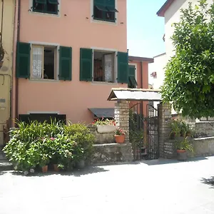 casa-de-batte.hotelitalianriviera.com/