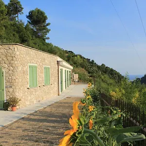 il-casotto-del-nonno.hotelitalianriviera.com/